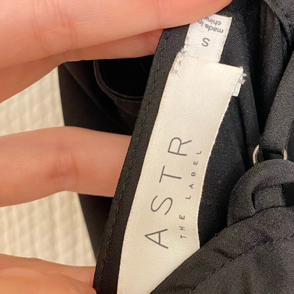 ASTR Midi Dress - Picture 5 of 8